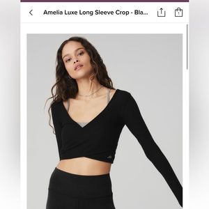 Amelia long sleeve alo top black in size small